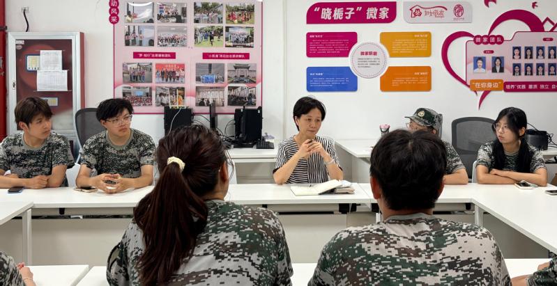 旅社院在“一站式”学生社区开展...